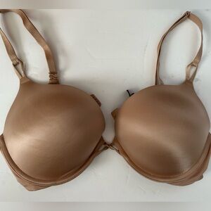Victoria's Secret Bombshell Nude Super Sexy push up bra 36c preowned. EUC